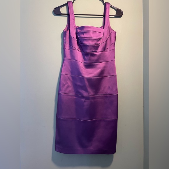 Jax Dresses & Skirts - - Jax Gorgeous purple cocktail dress, size 4